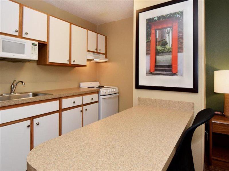 Sonesta Simply Suites Memphis Exterior photo